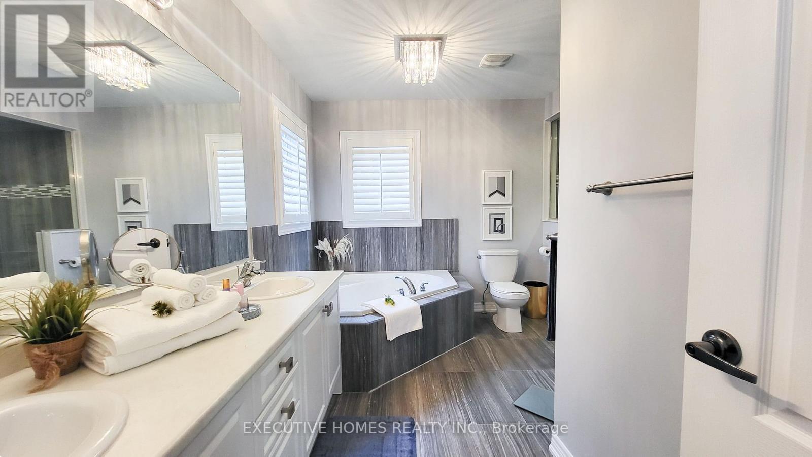 7 Spokanne Street, Brampton, ON - Indoor Photo Showing Bathroom