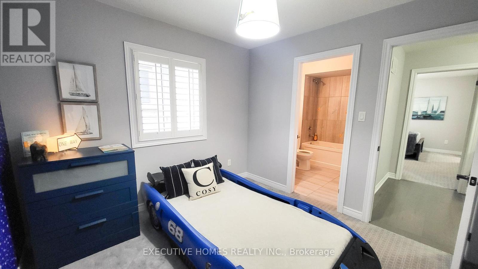 7 Spokanne Street, Brampton, ON - Indoor Photo Showing Bedroom