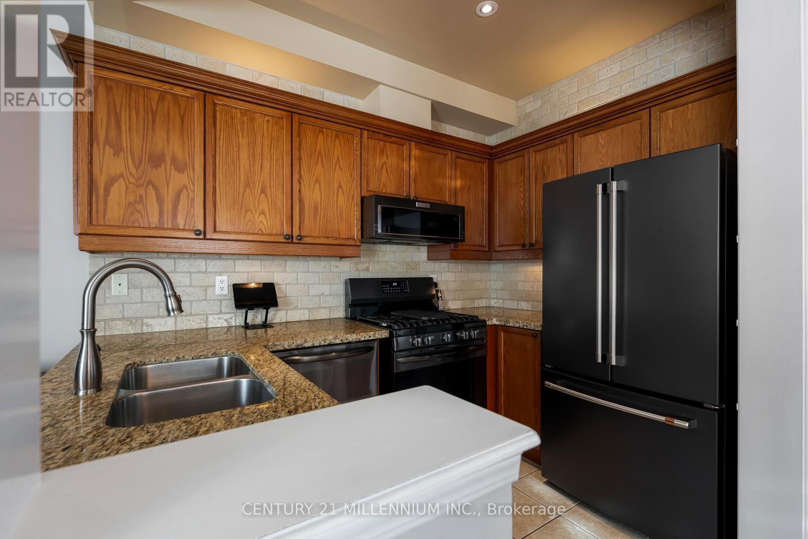 42 Rubysilver Drive, Brampton, ON - Indoor Photo Showing Kitchen With Double Sink