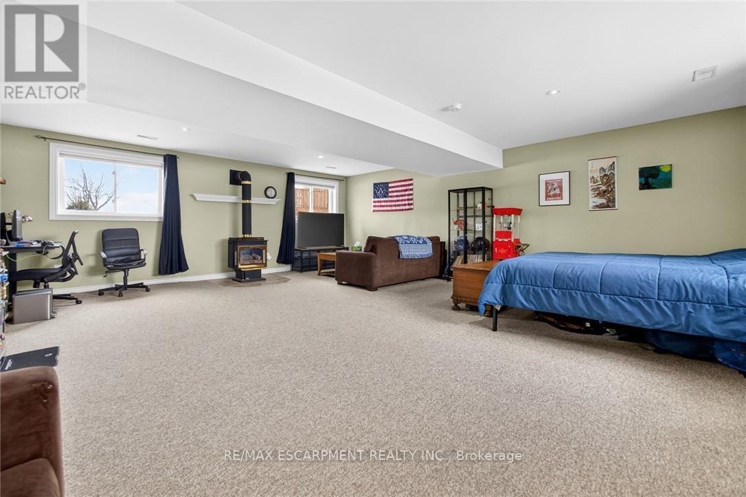 42004 Highway 3, Wainfleet, ON - Indoor Photo Showing Bedroom