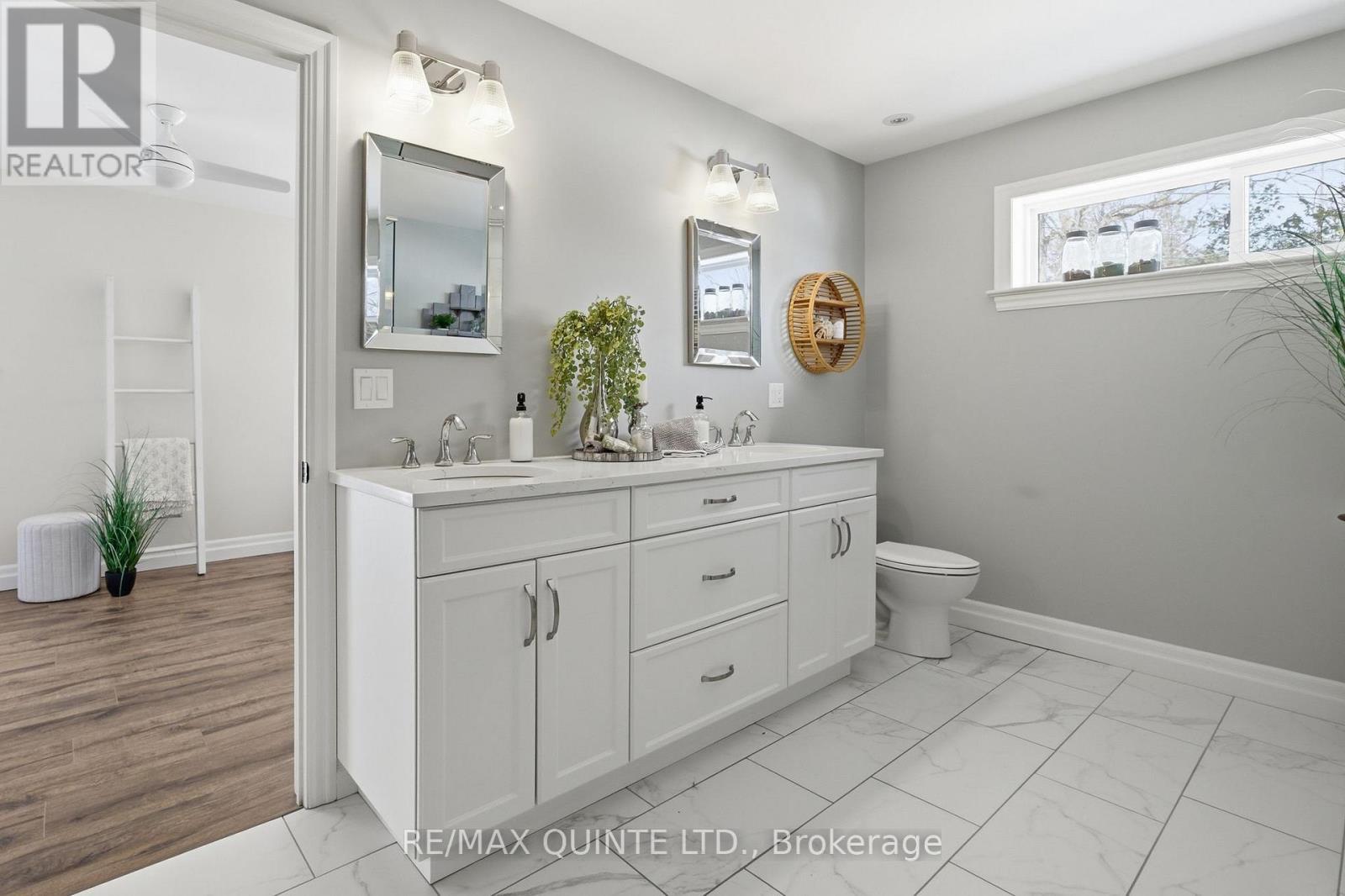 75 John Meyers Road, Quinte West (Sidney Ward), ON - Indoor Photo Showing Bathroom