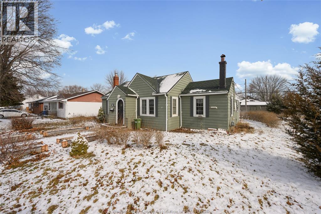 3396 Woodward Boulevard, Windsor, ON - Outdoor