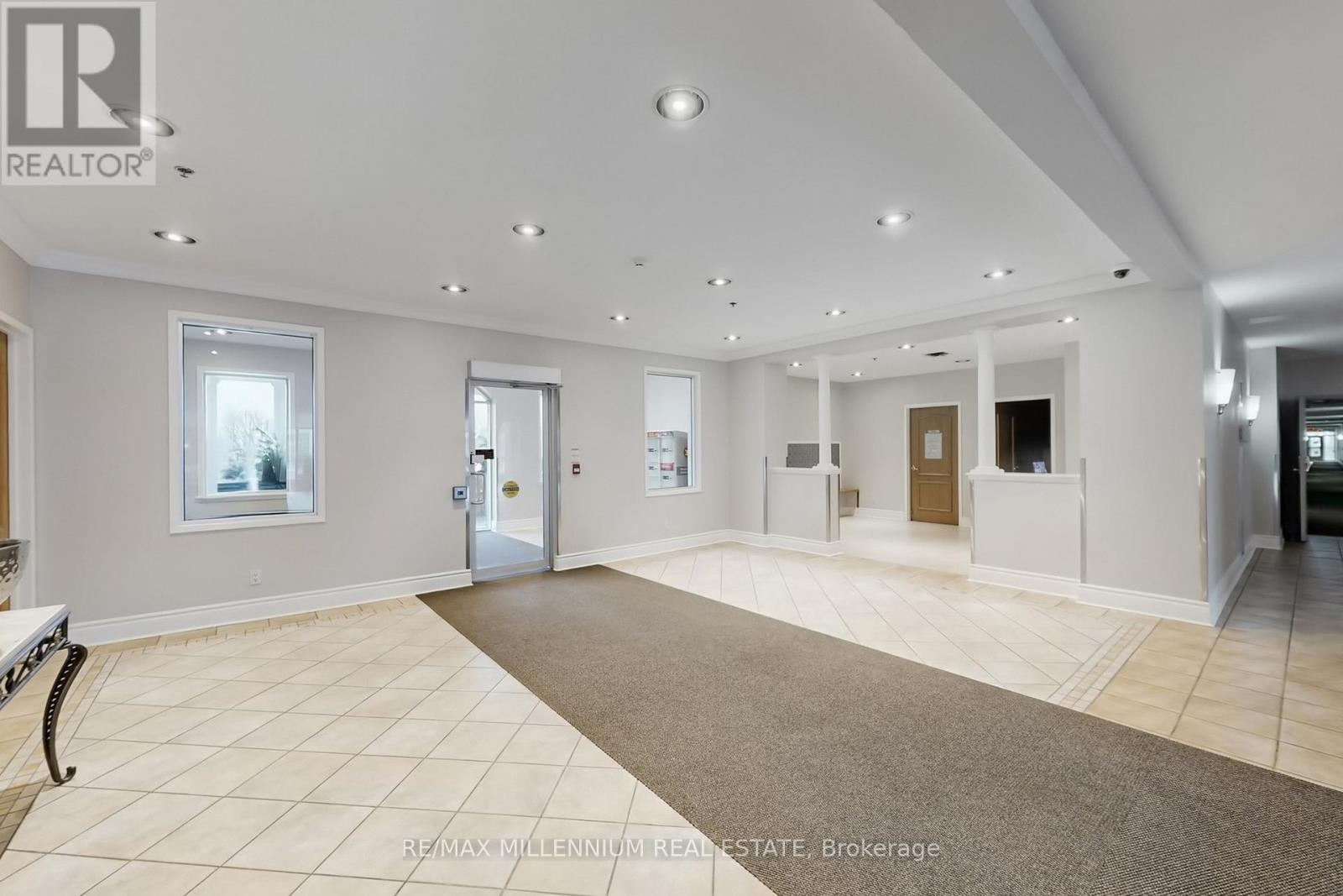 619 - 7373 Martingrove Road, Vaughan, ON - Indoor Photo Showing Other Room