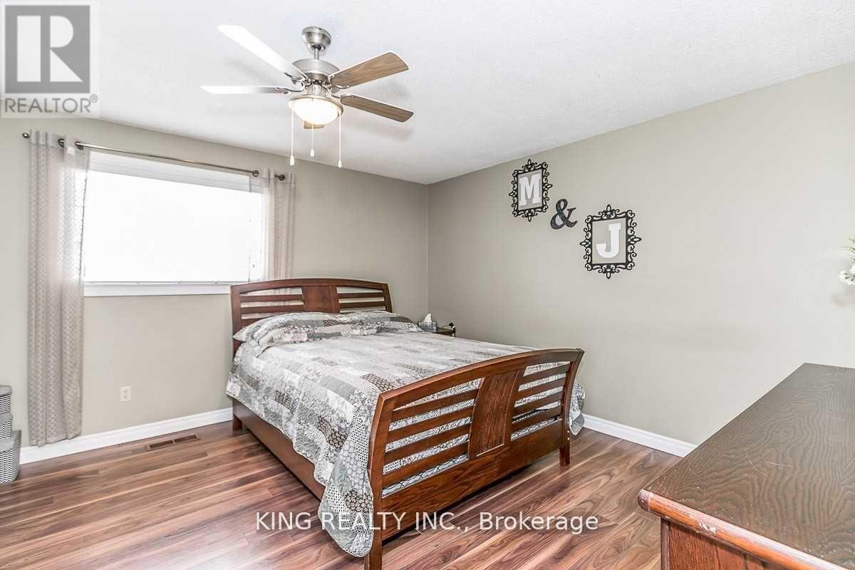 40 Victoria Crescent, Caledon, ON - Indoor Photo Showing Bedroom