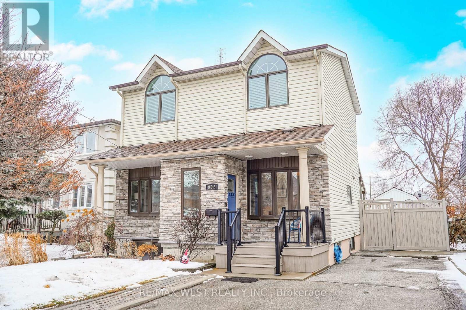 892 Sixth Street, Mississauga, ON - Outdoor