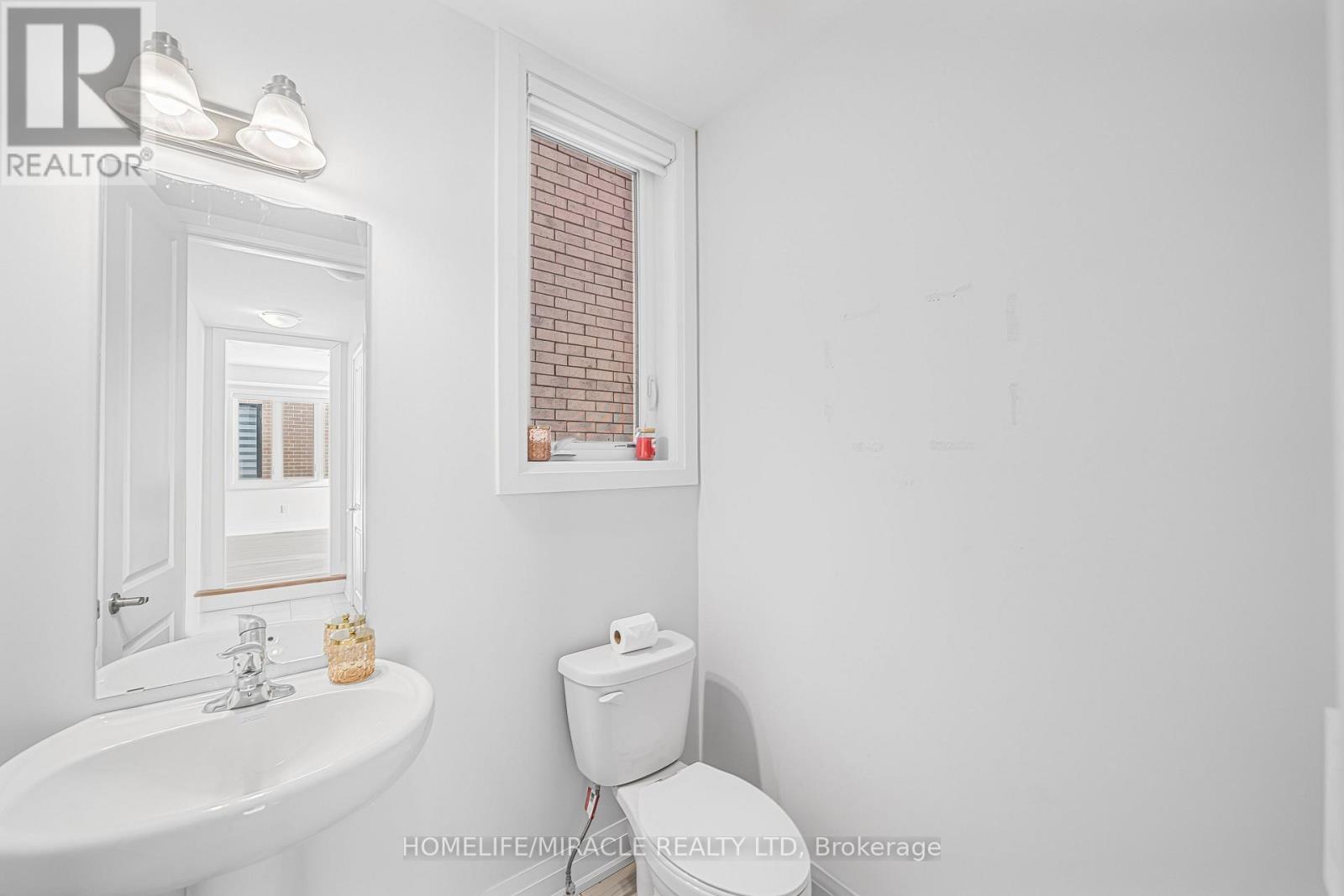 192 St Joseph Road, Kawartha Lakes, ON - Indoor Photo Showing Bathroom