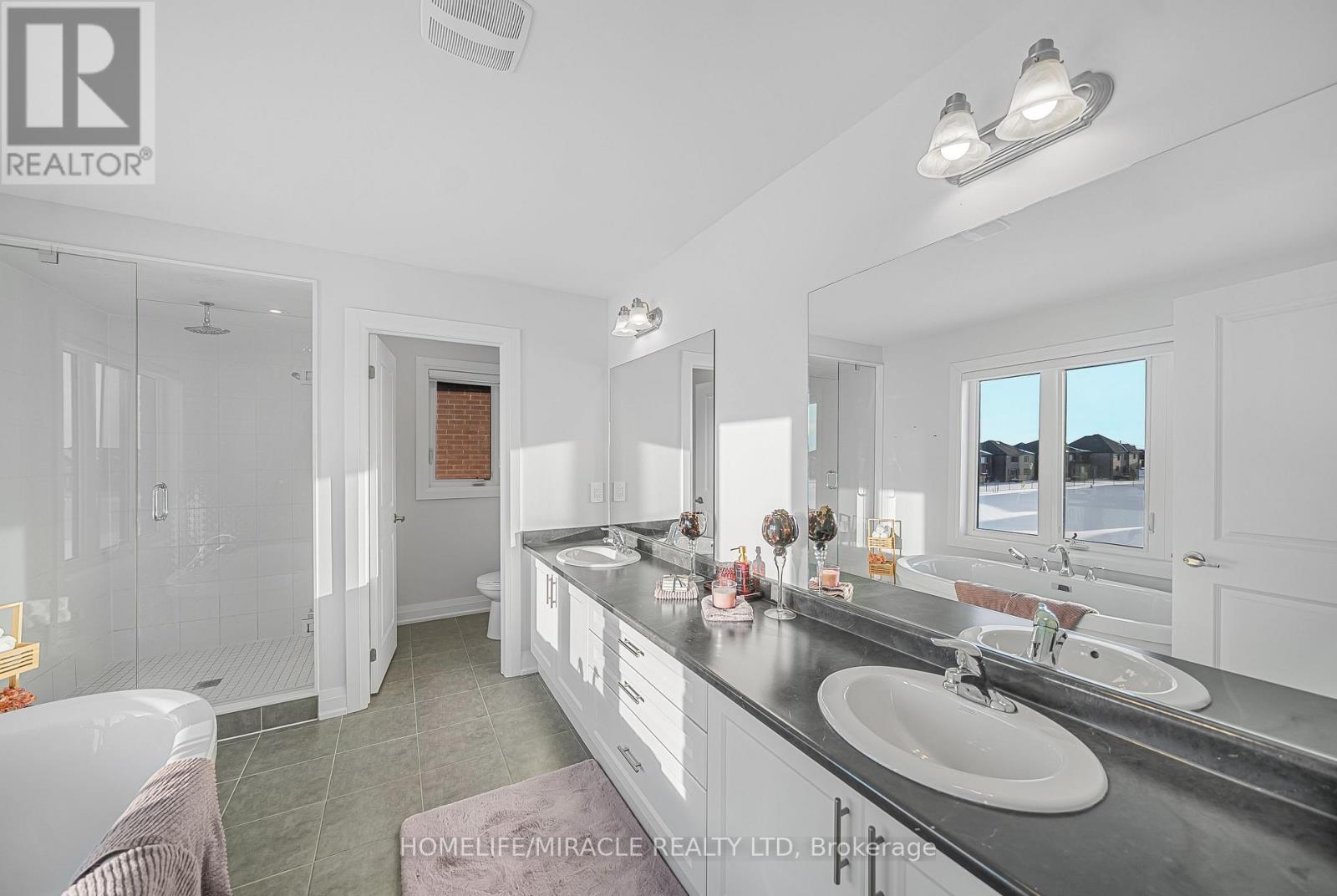192 St Joseph Road, Kawartha Lakes, ON - Indoor Photo Showing Bathroom