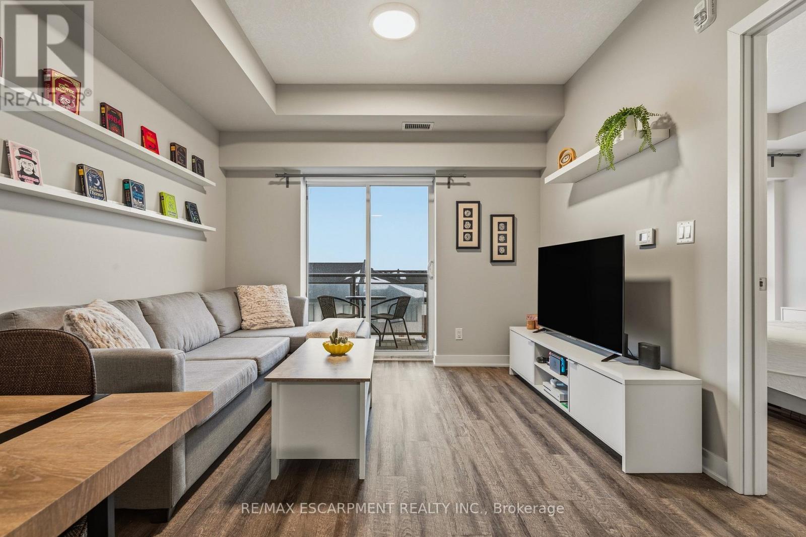 413 - 16 Markle Crescent, Hamilton, ON