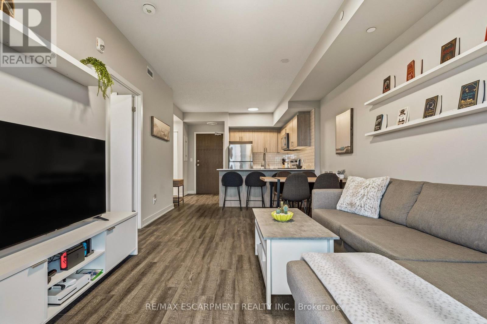 413 - 16 Markle Crescent, Hamilton, ON