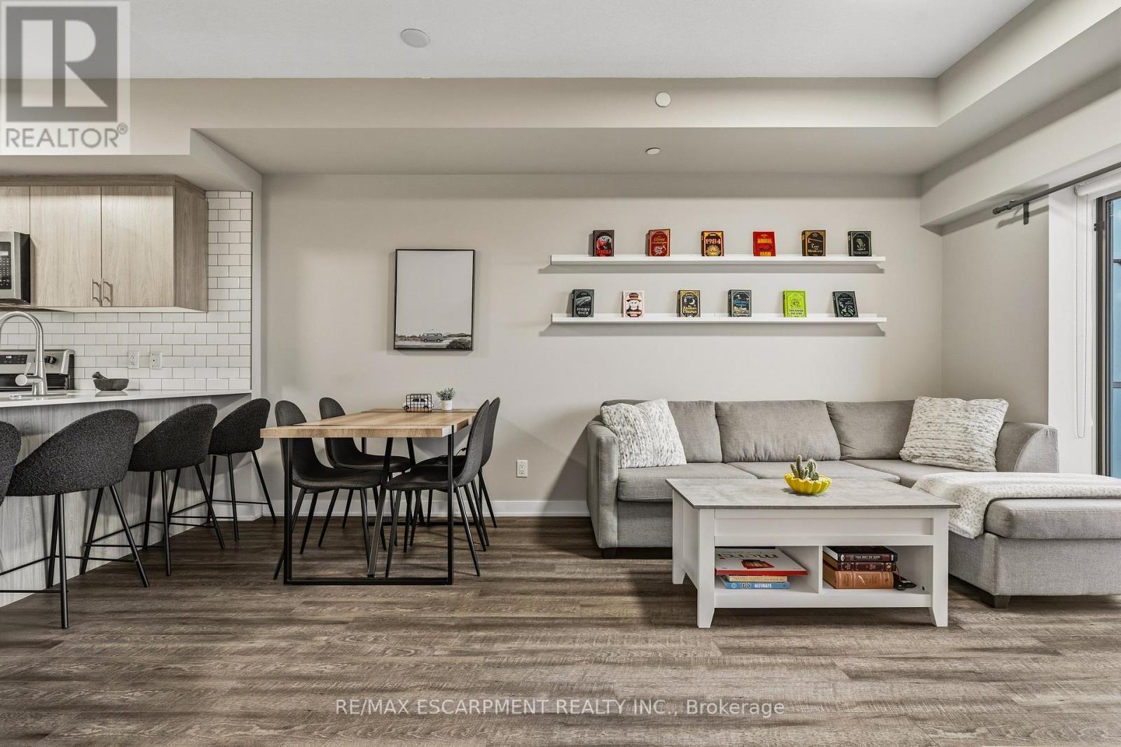 413 - 16 Markle Crescent, Hamilton, ON