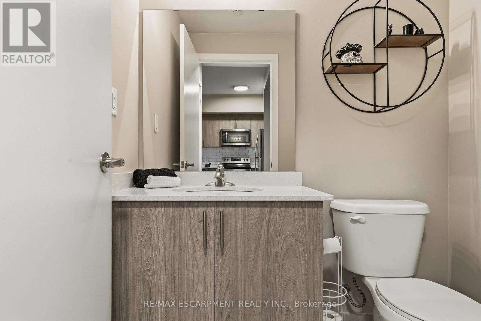 413 - 16 Markle Crescent, Hamilton, ON