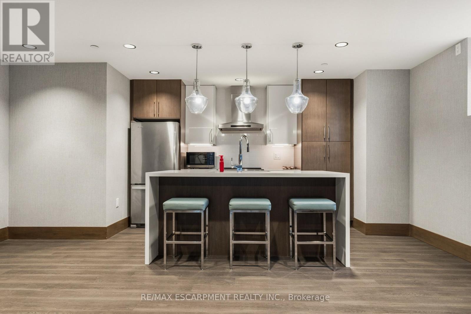 413 - 16 Markle Crescent, Hamilton, ON