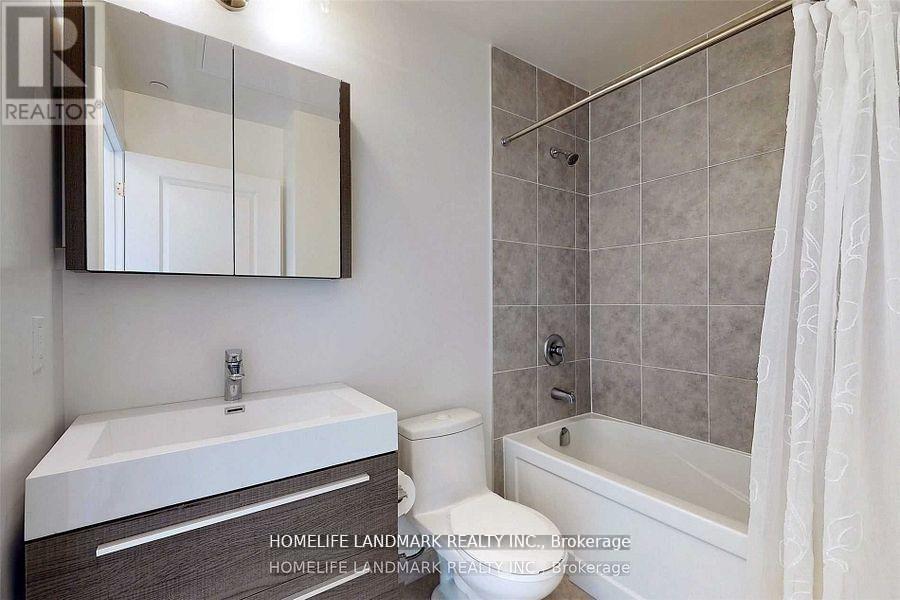 407A - 10 Rouge Valley Drive, Markham, ON - Indoor Photo Showing Bathroom