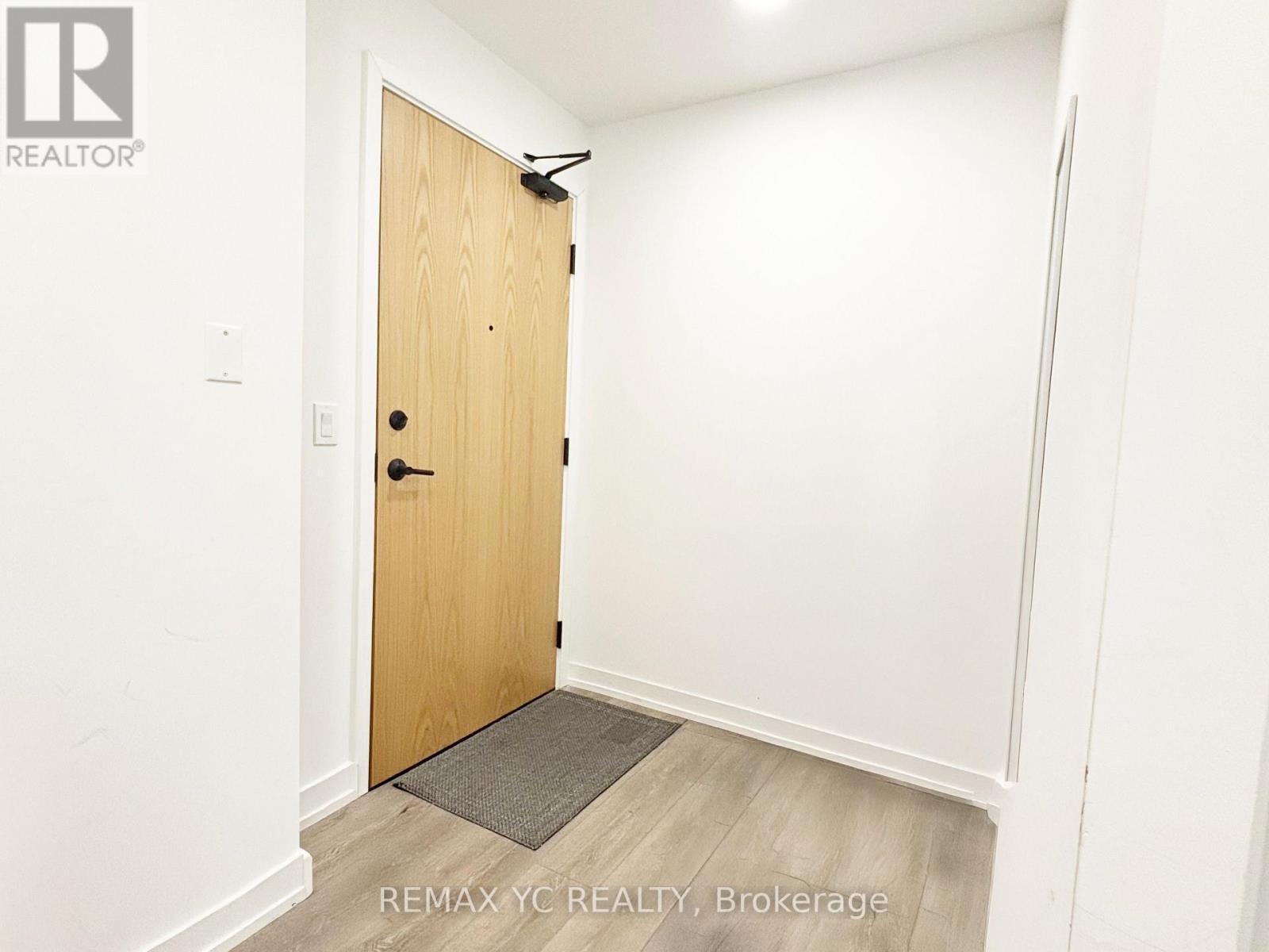 324 - 8 Beverley Glen Boulevard, Vaughan, ON - Indoor Photo Showing Other Room