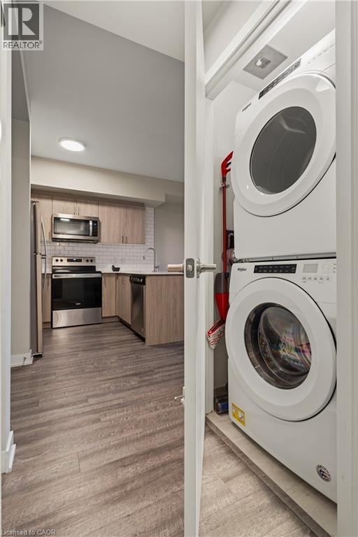 16 Markle Crescent Unit# 413, Hamilton, ON - Indoor Photo Showing Laundry Room