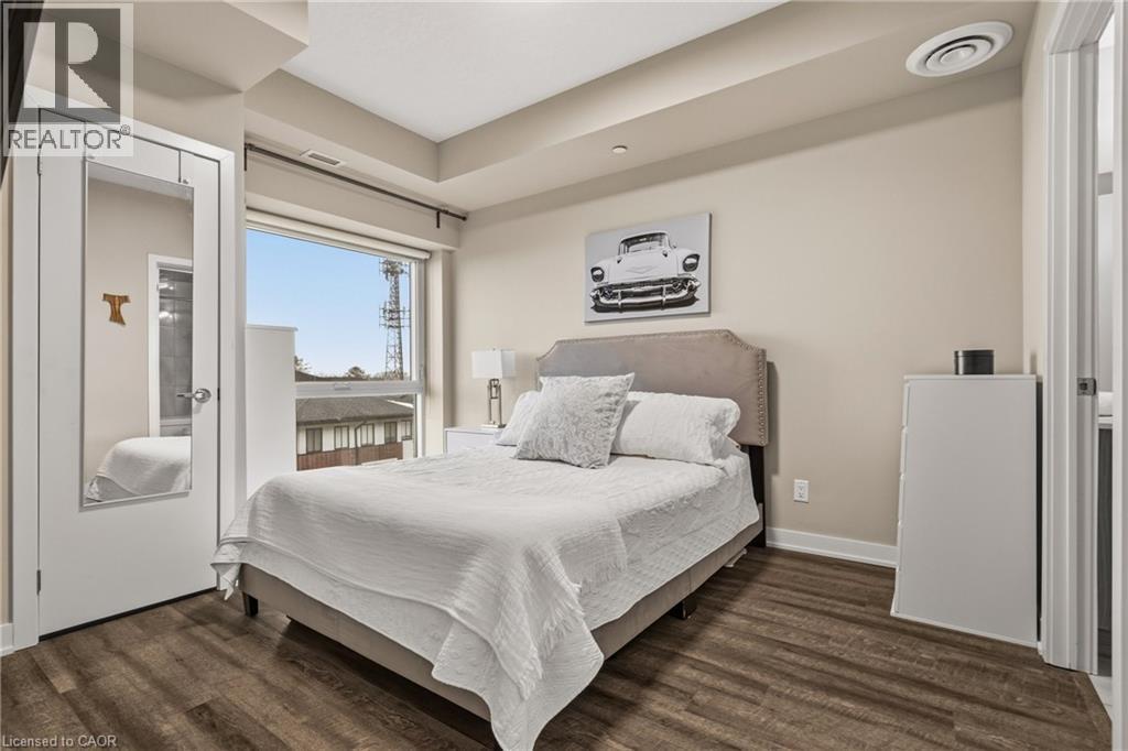 16 Markle Crescent Unit# 413, Hamilton, ON - Indoor Photo Showing Bedroom