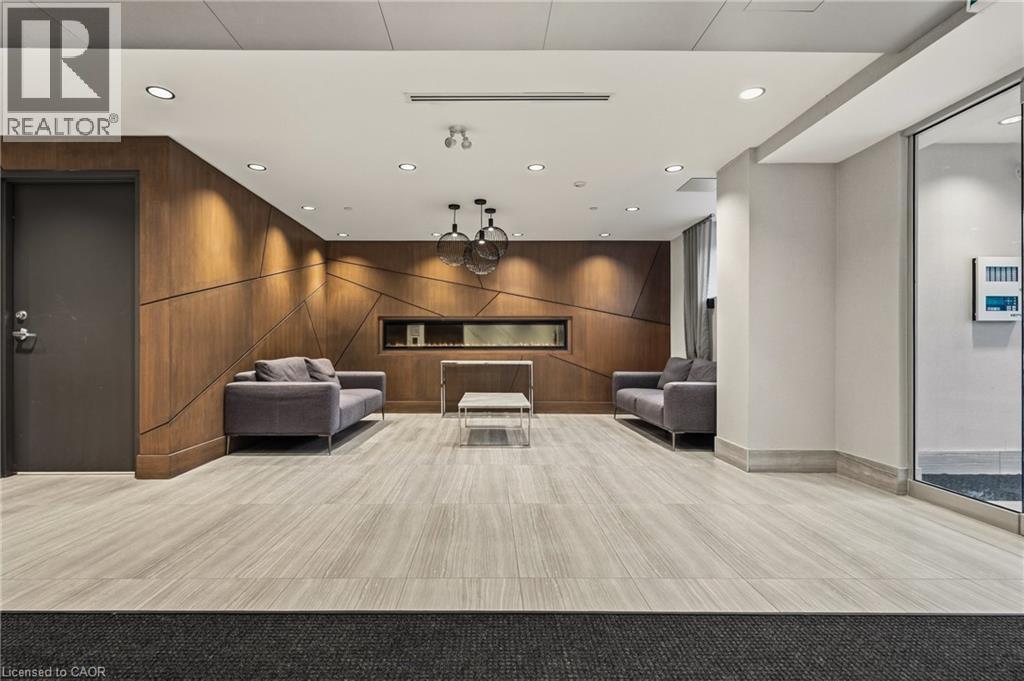 16 Markle Crescent Unit# 413, Hamilton, ON - Indoor Photo Showing Other Room