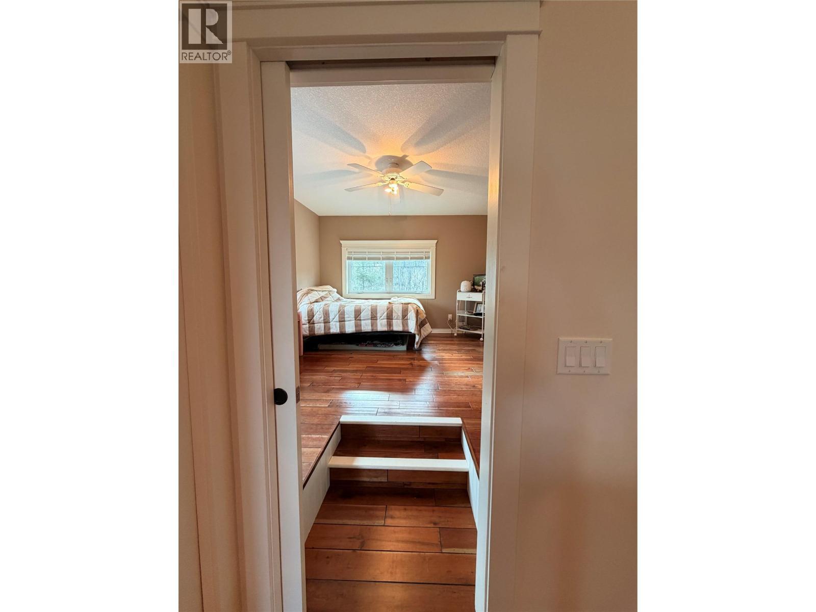 3970 Talin Place, Eagle Bay, BC - Indoor Photo Showing Other Room