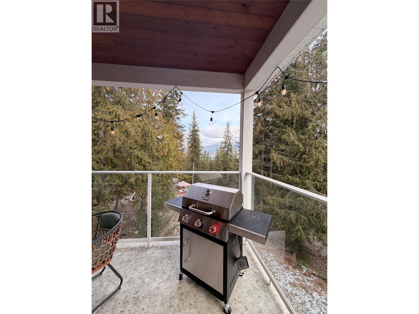 3970 Talin Place, Eagle Bay, BC - Outdoor With Exterior