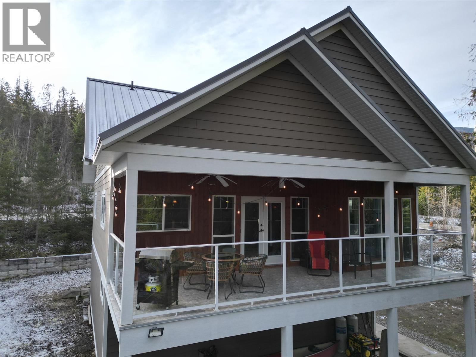 3970 Talin Place, Eagle Bay, BC - Outdoor With Deck Patio Veranda