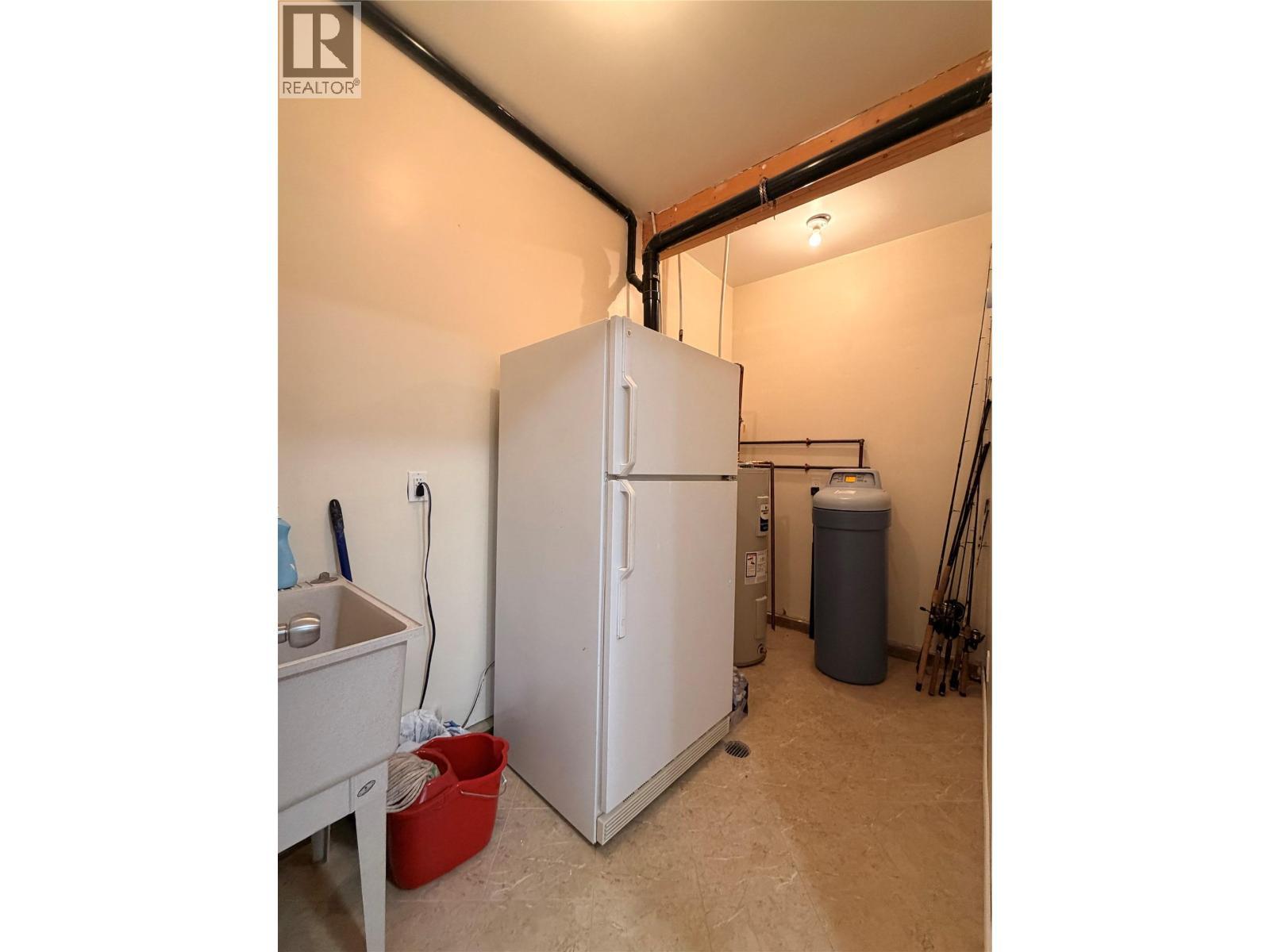 3970 Talin Place, Eagle Bay, BC - Indoor