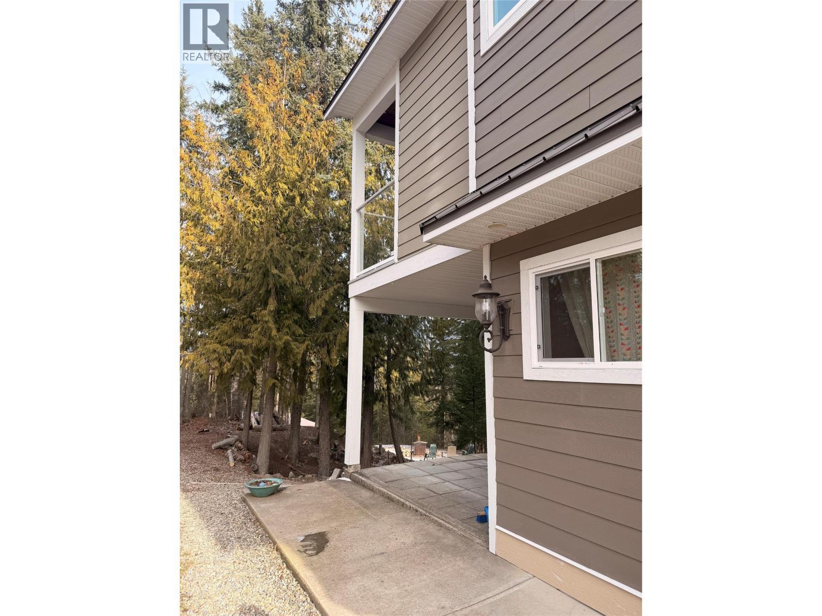 3970 Talin Place, Eagle Bay, BC - Outdoor