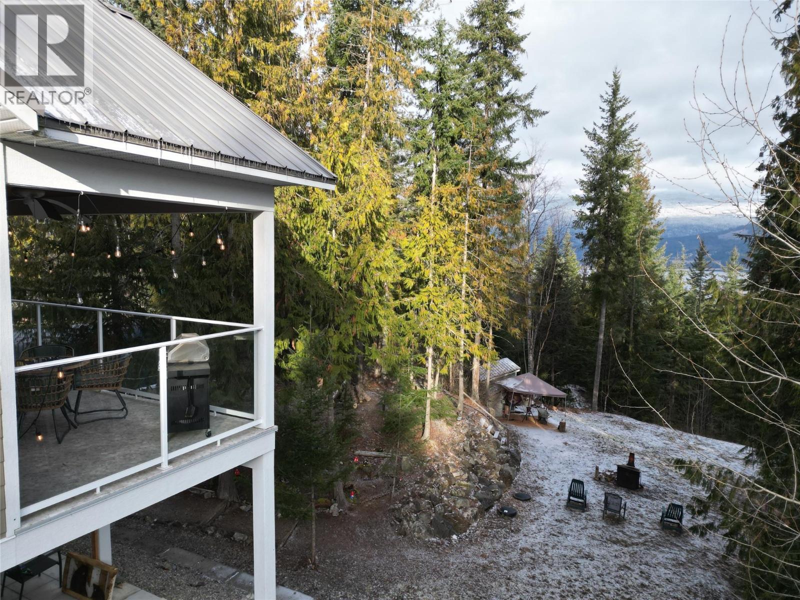 3970 Talin Place, Eagle Bay, BC - Outdoor