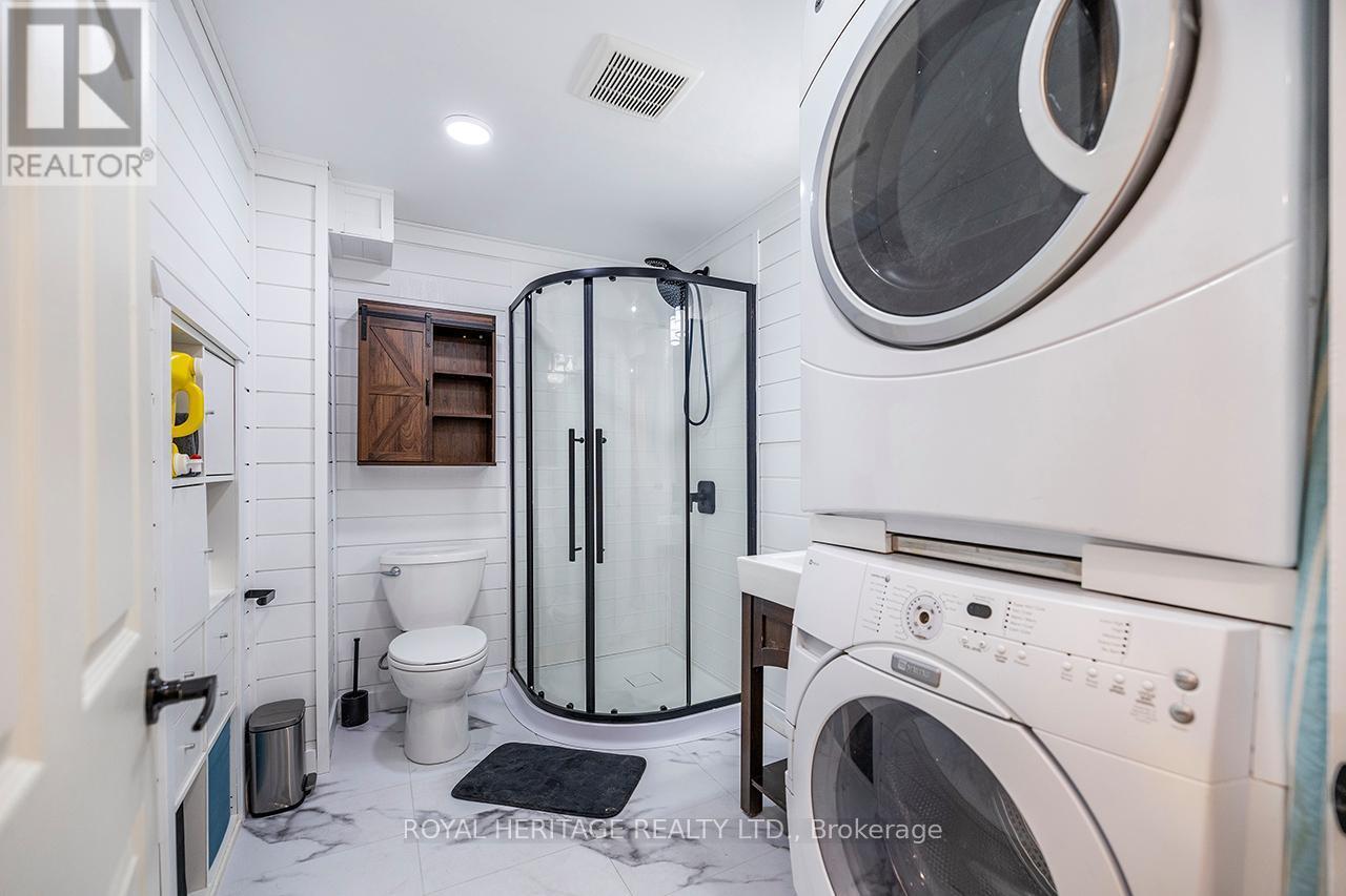 92 Zachary Place, Whitby (Brooklin), ON - Indoor Photo Showing Laundry Room