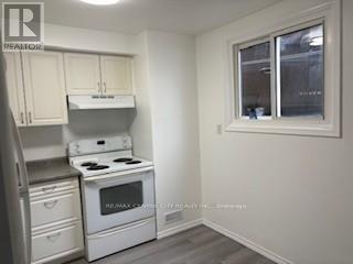 89 Cecilia Avenue, London East (East C), ON - Indoor Photo Showing Kitchen