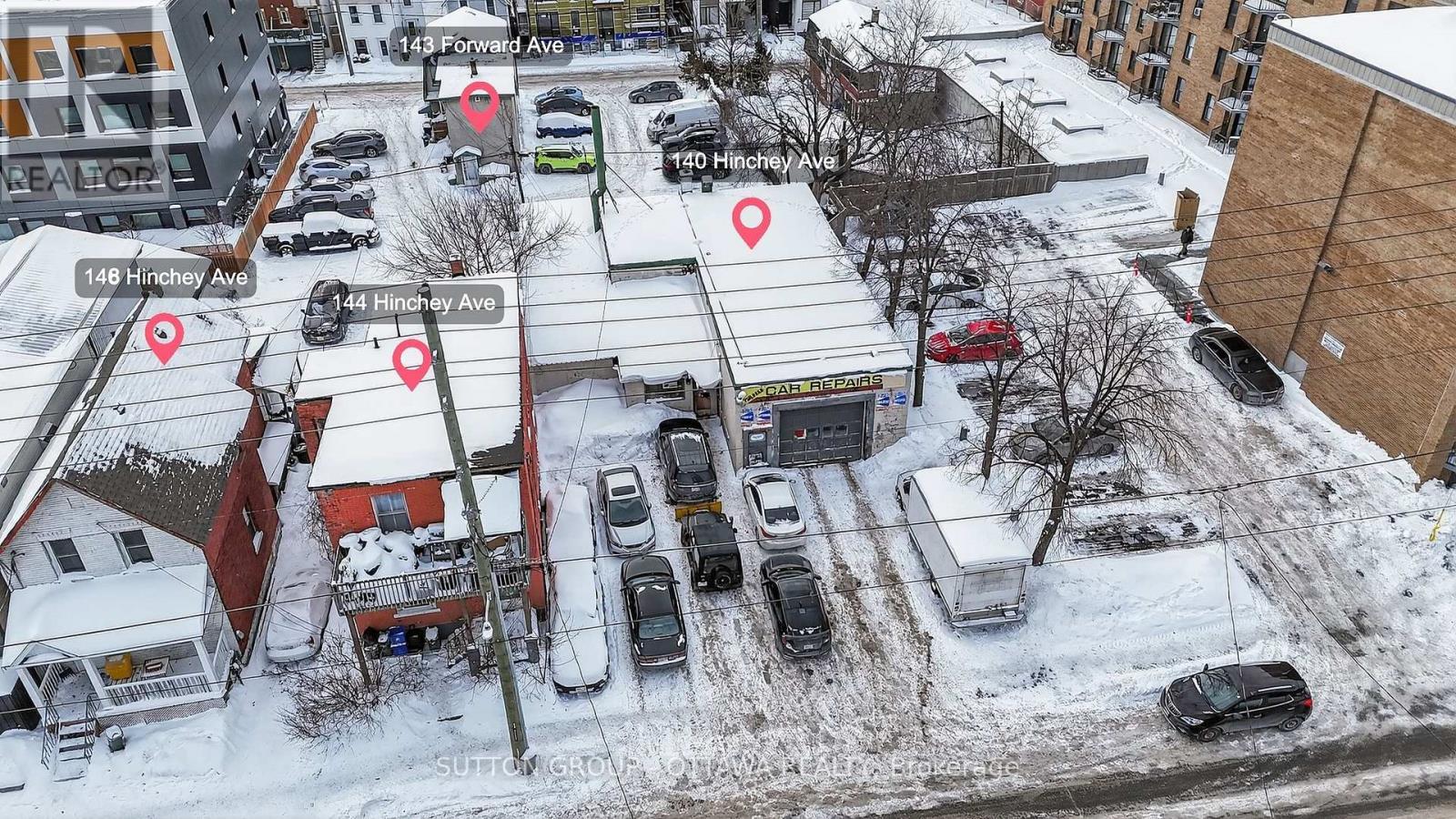 140 Hinchey Avenue, Ottawa, ON