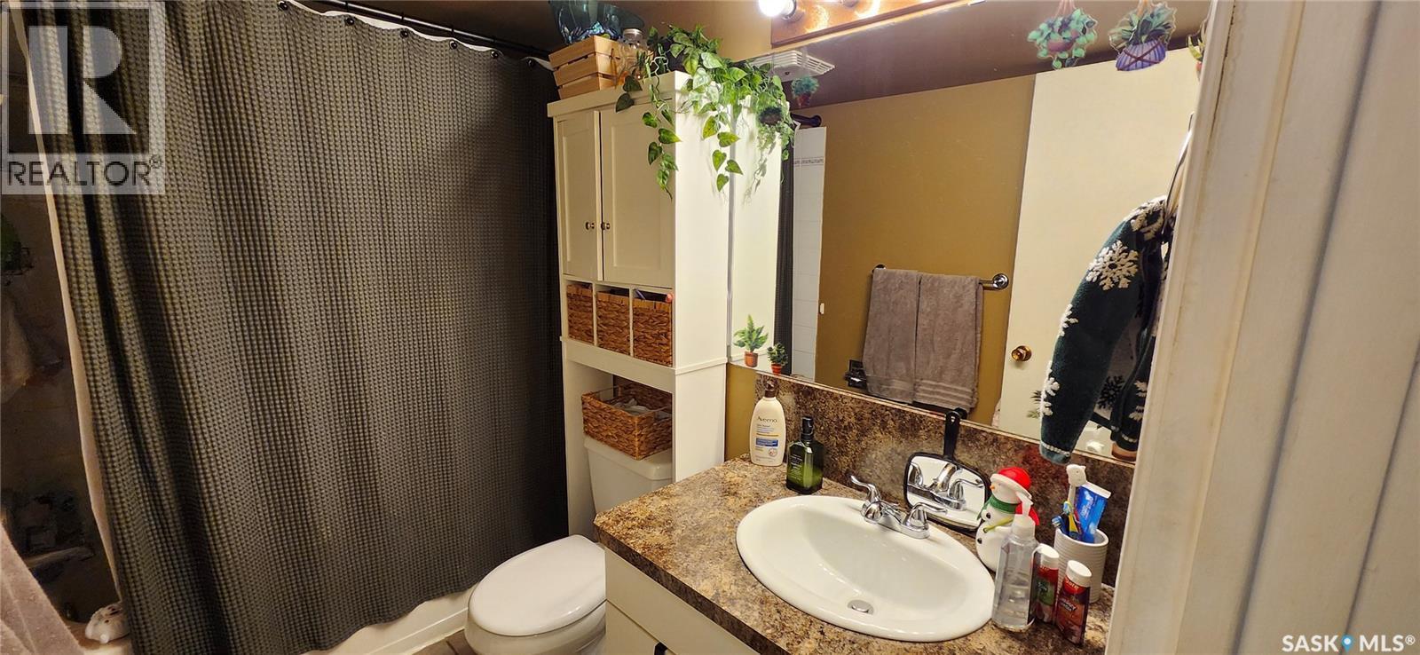 34 15 Assiniboine Drive, Saskatoon, SK - Indoor Photo Showing Bathroom