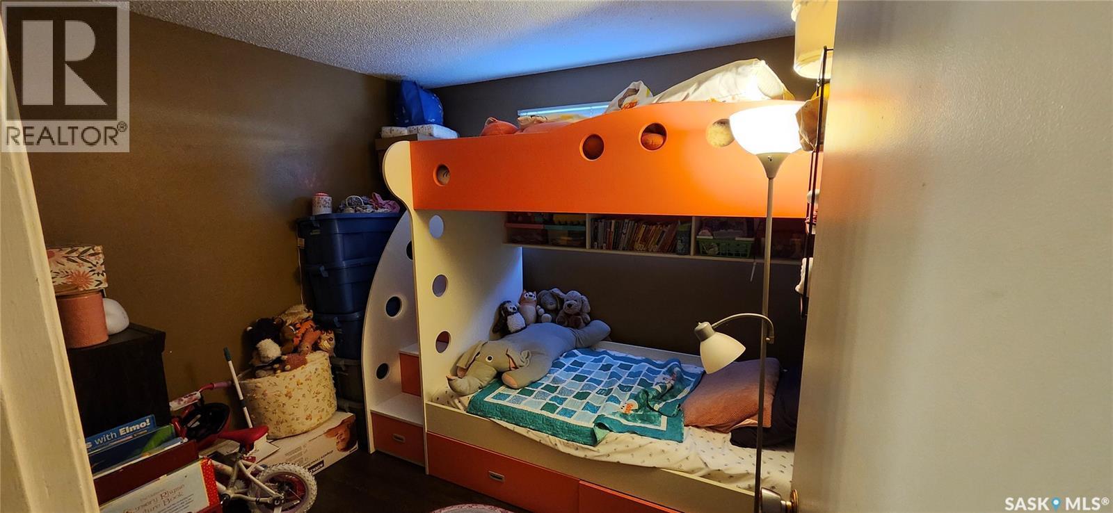 34 15 Assiniboine Drive, Saskatoon, SK - Indoor