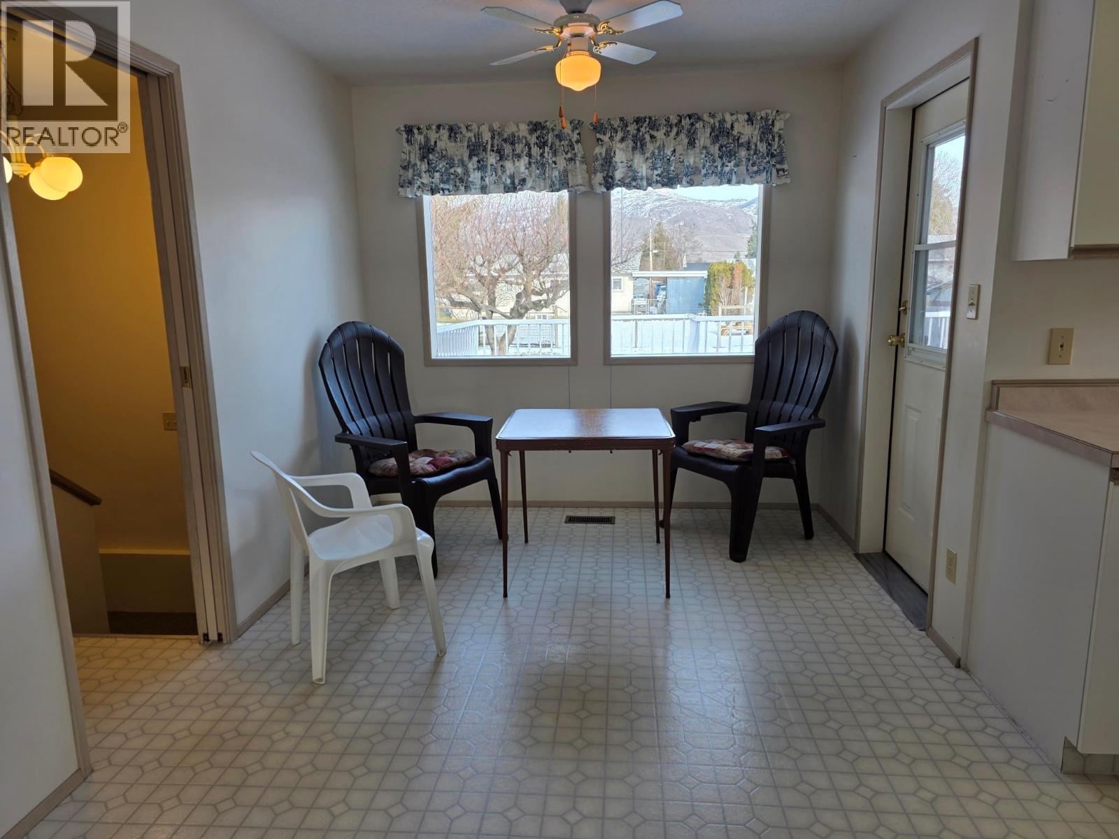 6660 21St Street, Grand Forks, BC - Indoor Photo Showing Office