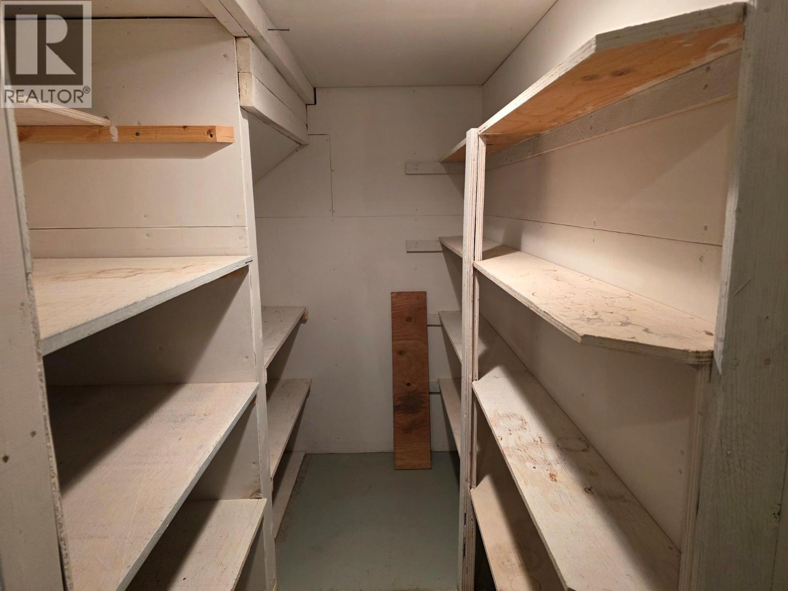 6660 21St Street, Grand Forks, BC - Indoor