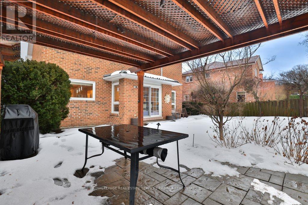 2289 Beejay Court, Mississauga, ON - Outdoor