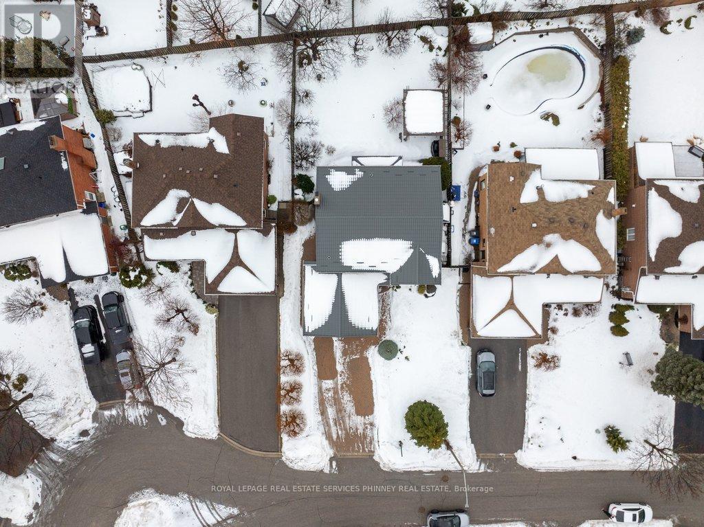 2289 Beejay Court, Mississauga, ON - Outdoor With View