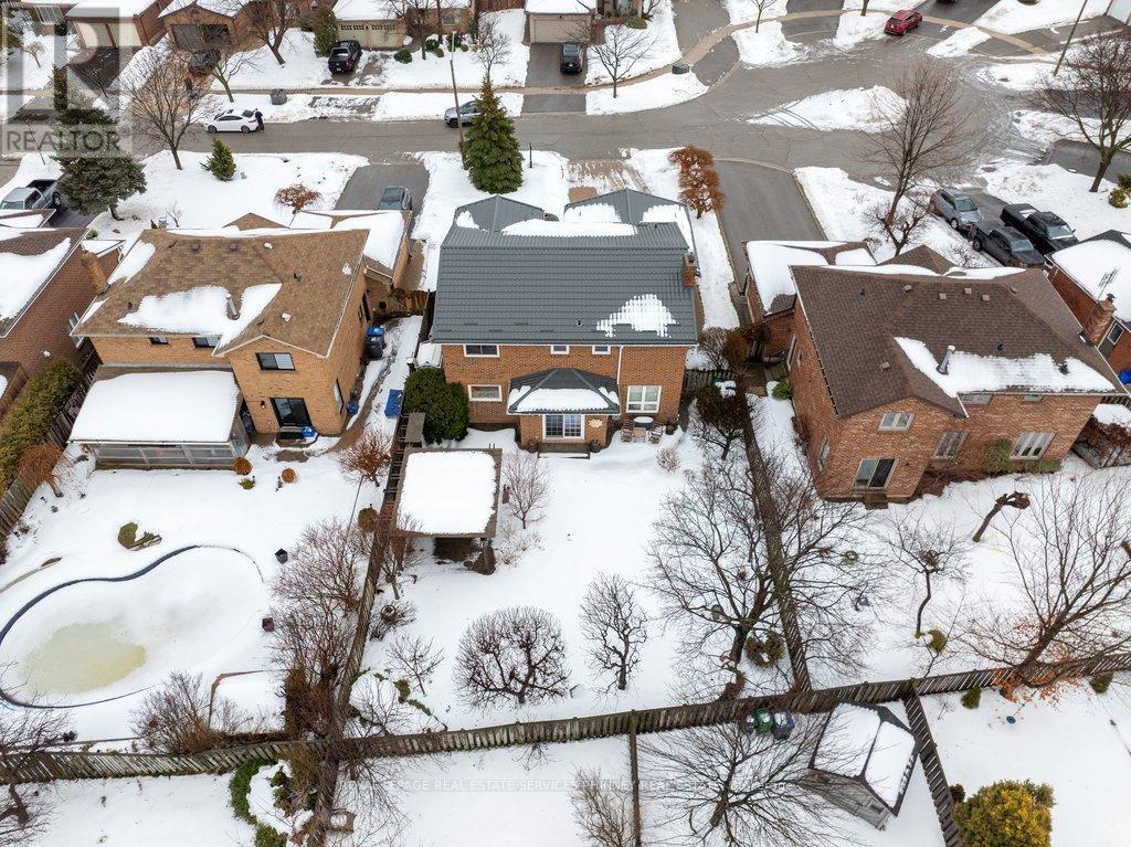 2289 Beejay Court, Mississauga, ON - Outdoor