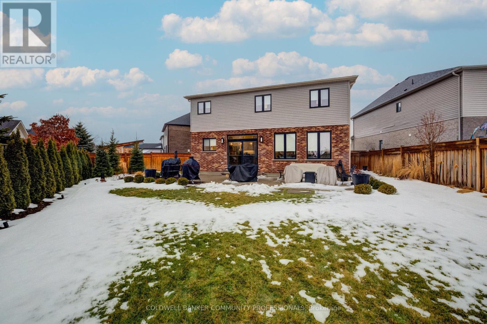 24 Festival Way, Hamilton, ON - Outdoor With Deck Patio Veranda