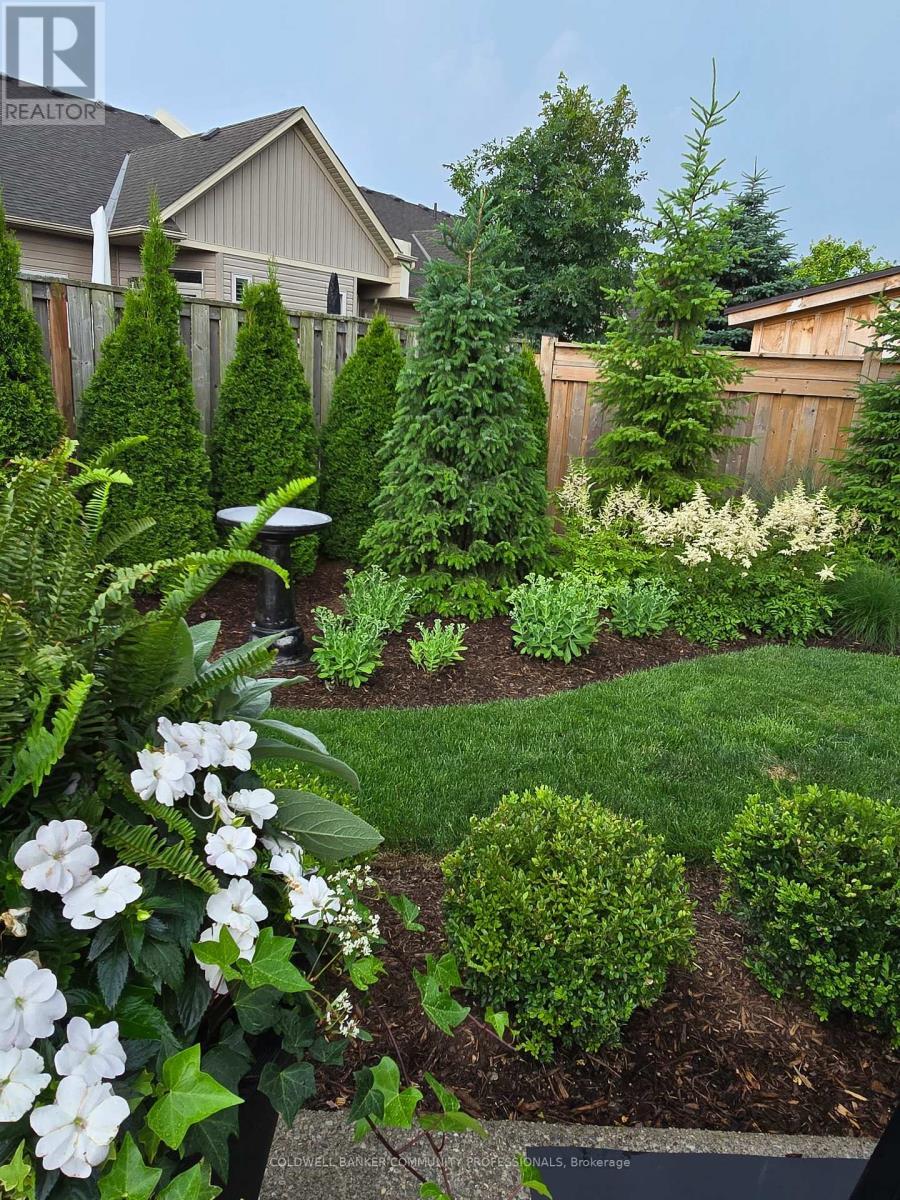 24 Festival Way, Hamilton, ON - Outdoor