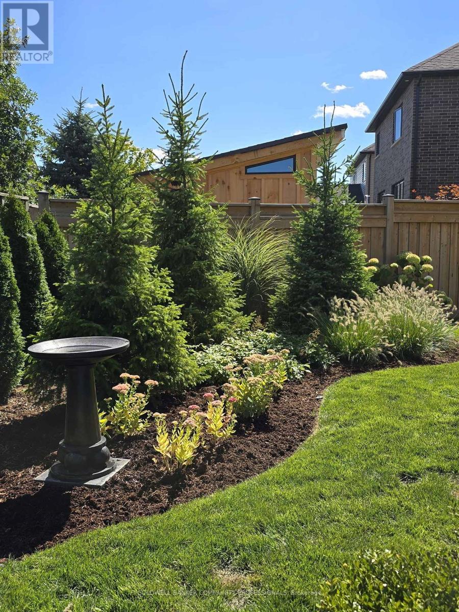 24 Festival Way, Hamilton, ON - Outdoor