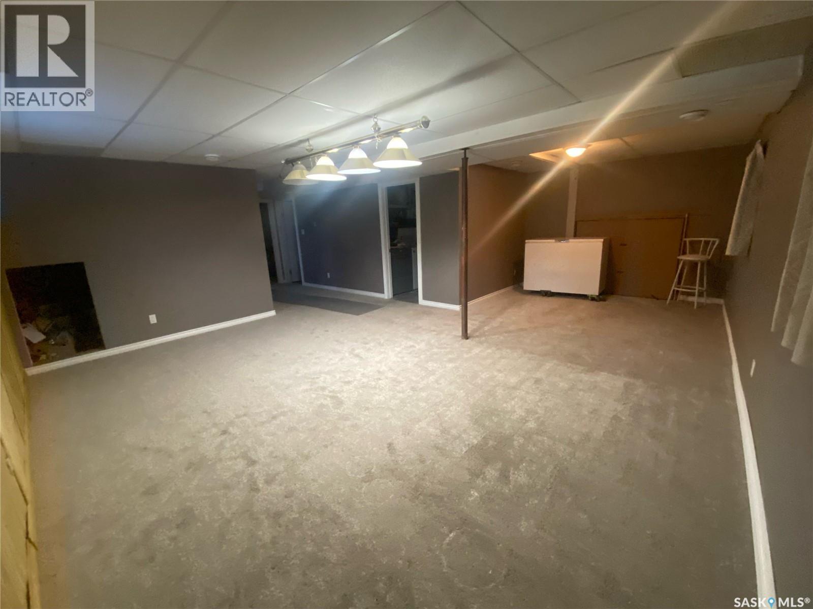 Kott Acreage, Choiceland, SK - Indoor