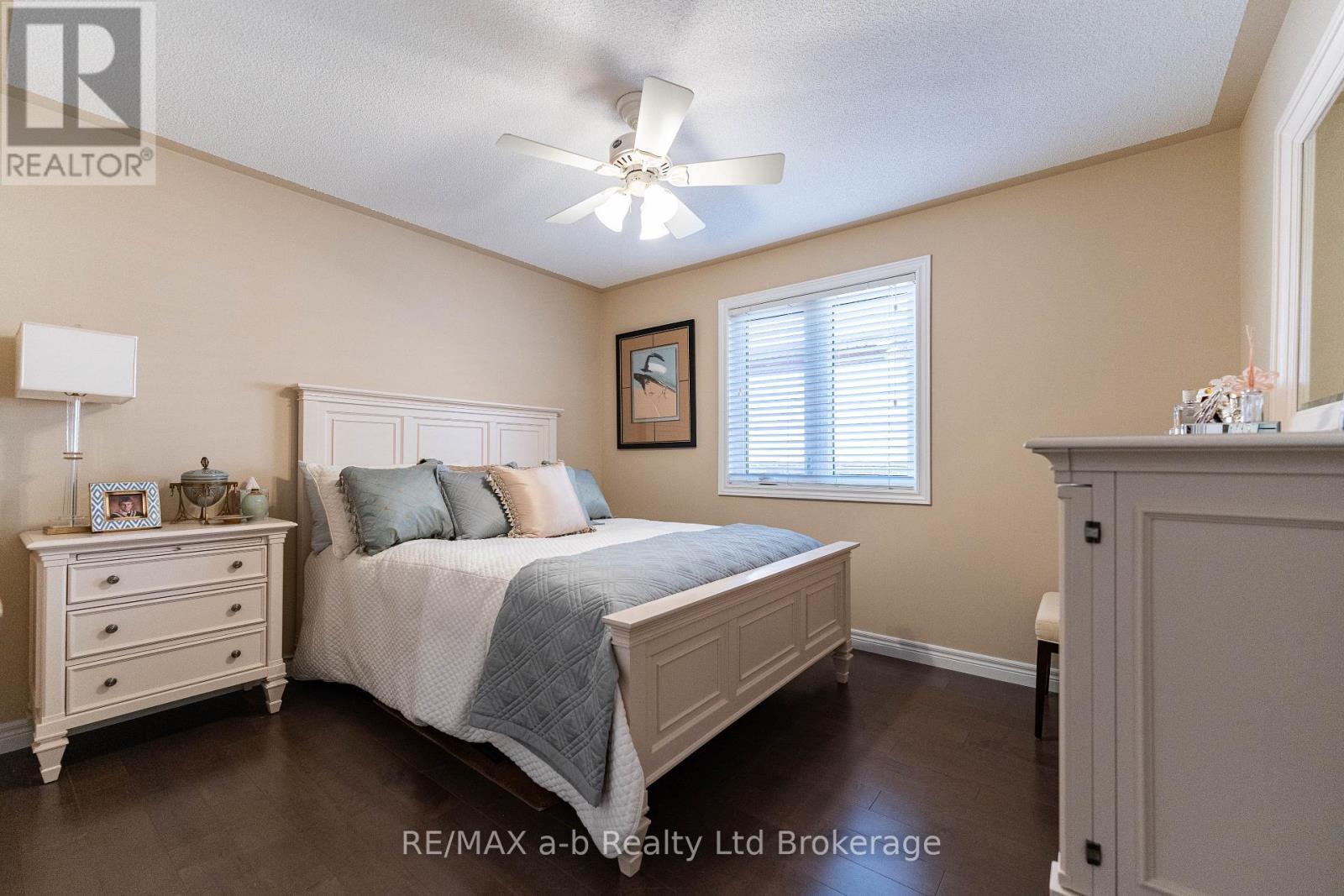 Second Bedroom - 90 Weston Drive, Tillsonburg, ON - Indoor Photo Showing Bedroom