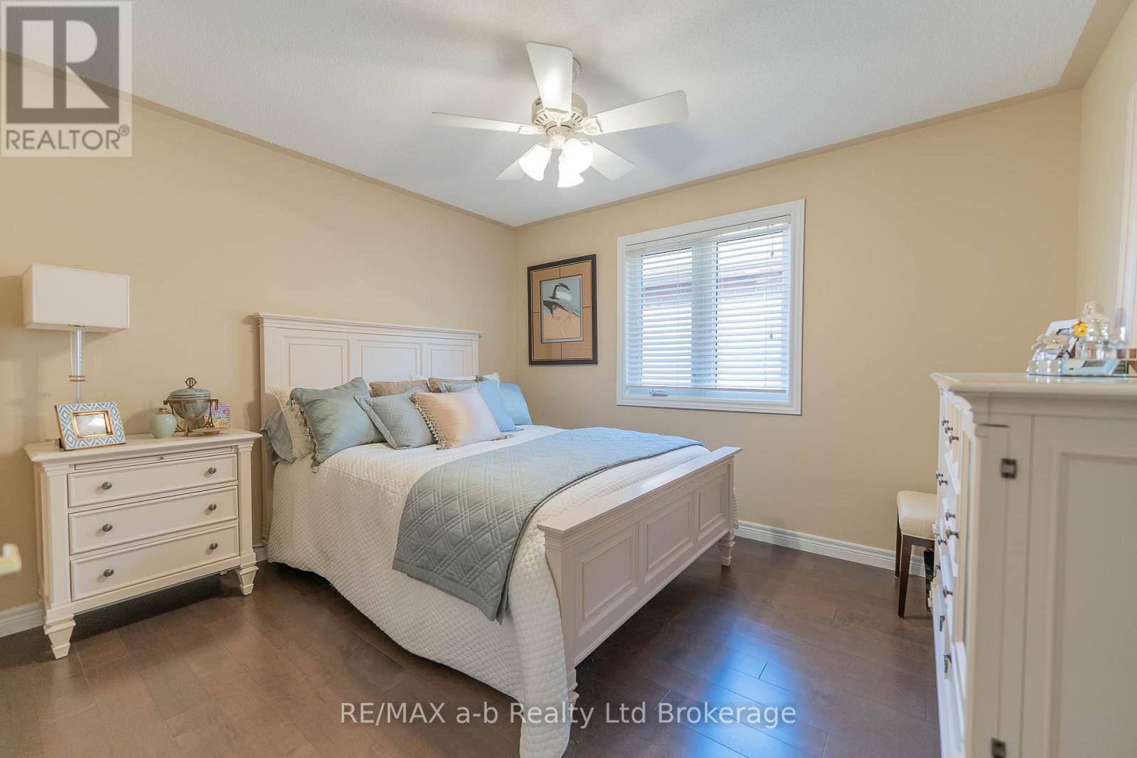 Second Bedroom - 90 Weston Drive, Tillsonburg, ON - Indoor Photo Showing Bedroom