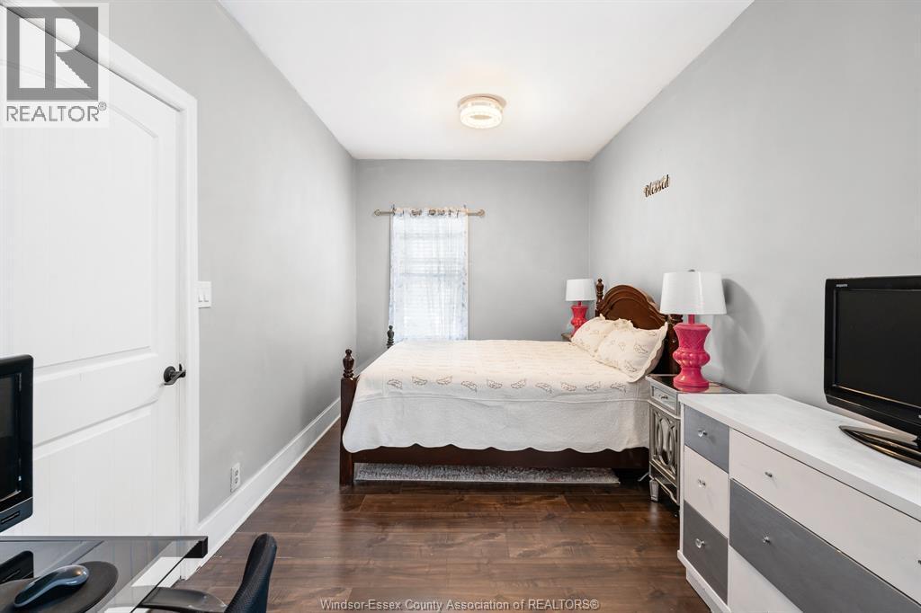 1139 Wellington, Windsor, ON - Indoor Photo Showing Bedroom