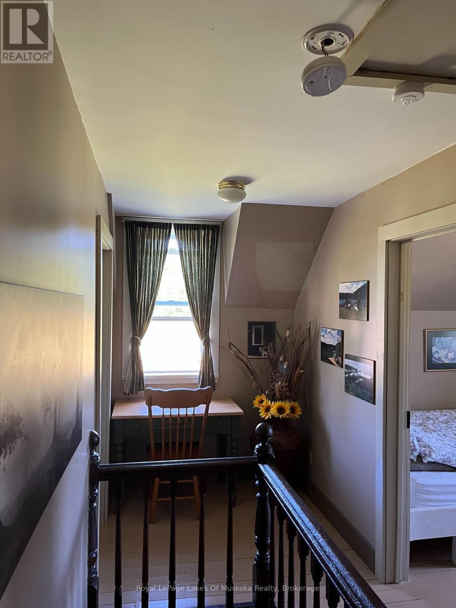 2245 Ahmic Lake Road, Magnetawan, ON - Indoor