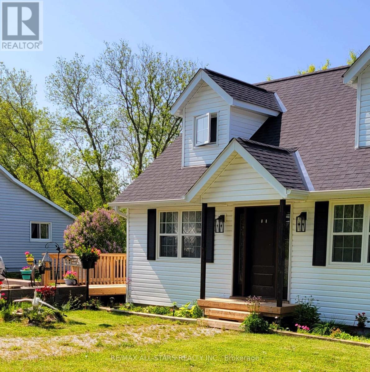 10268 Ravenshoe Road, Georgina (Baldwin), ON - Outdoor With Exterior