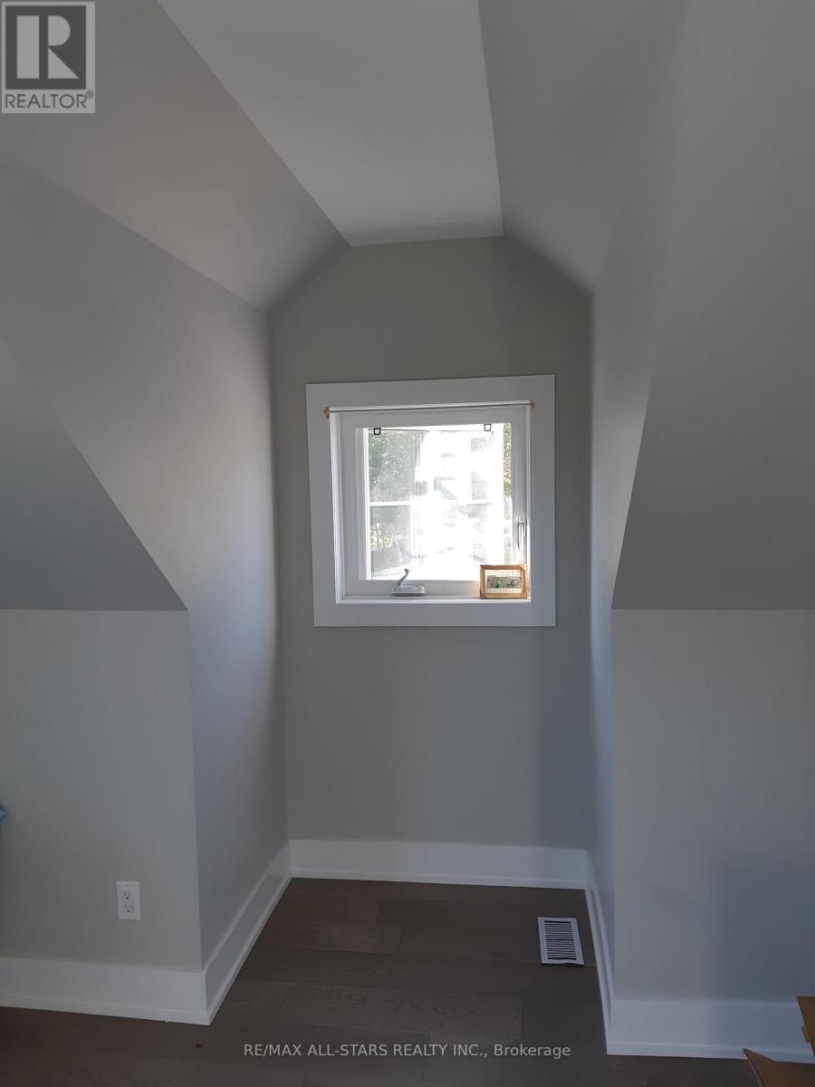 10268 Ravenshoe Road, Georgina (Baldwin), ON - Indoor Photo Showing Other Room