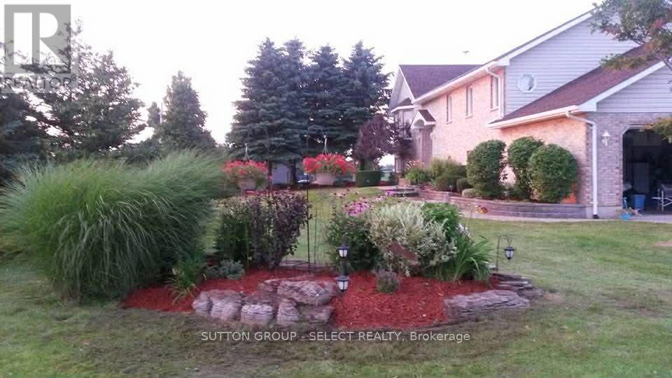 77242 London Road, Huron East (Tuckersmith), ON - Outdoor