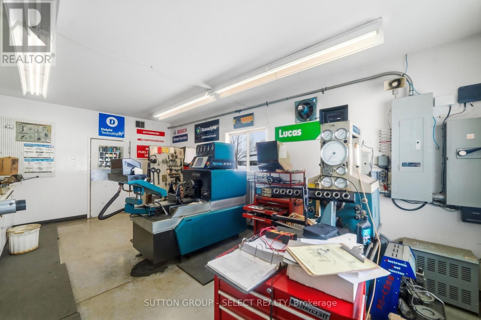 77242 London Road, Huron East (Tuckersmith), ON - Indoor