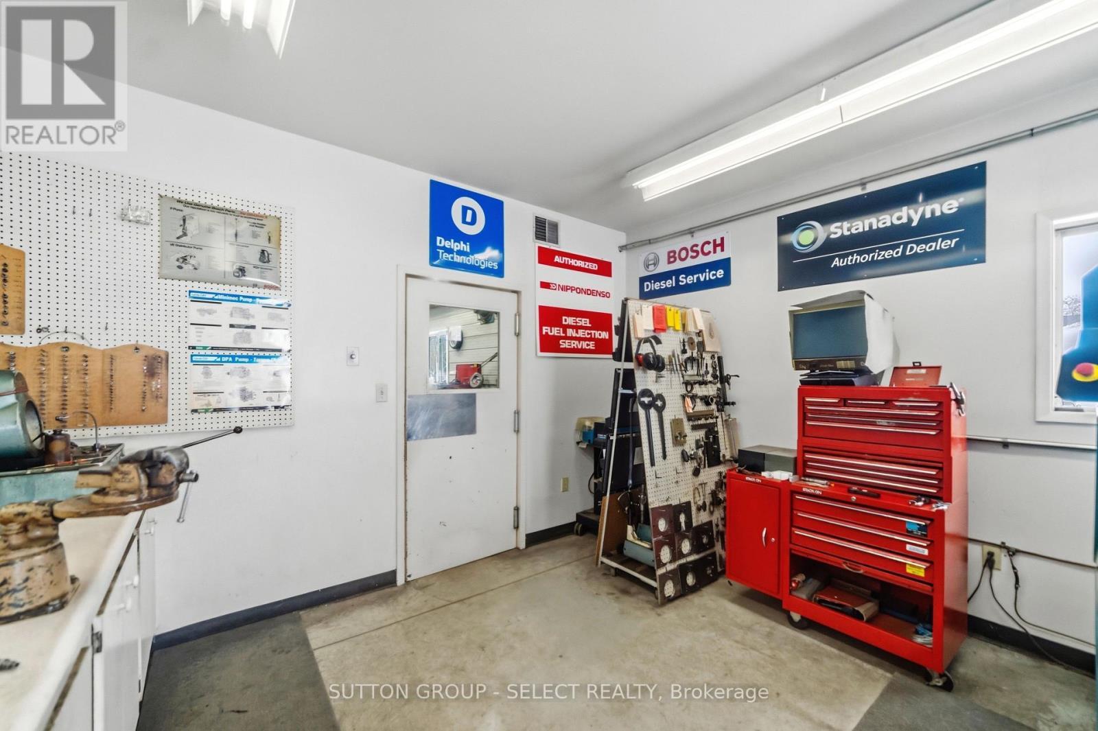 77242 London Road, Huron East (Tuckersmith), ON - Indoor